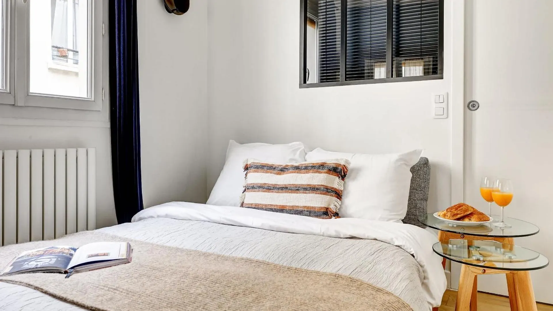 Le Marais - Place Des Vosges Flat 0*, Paris