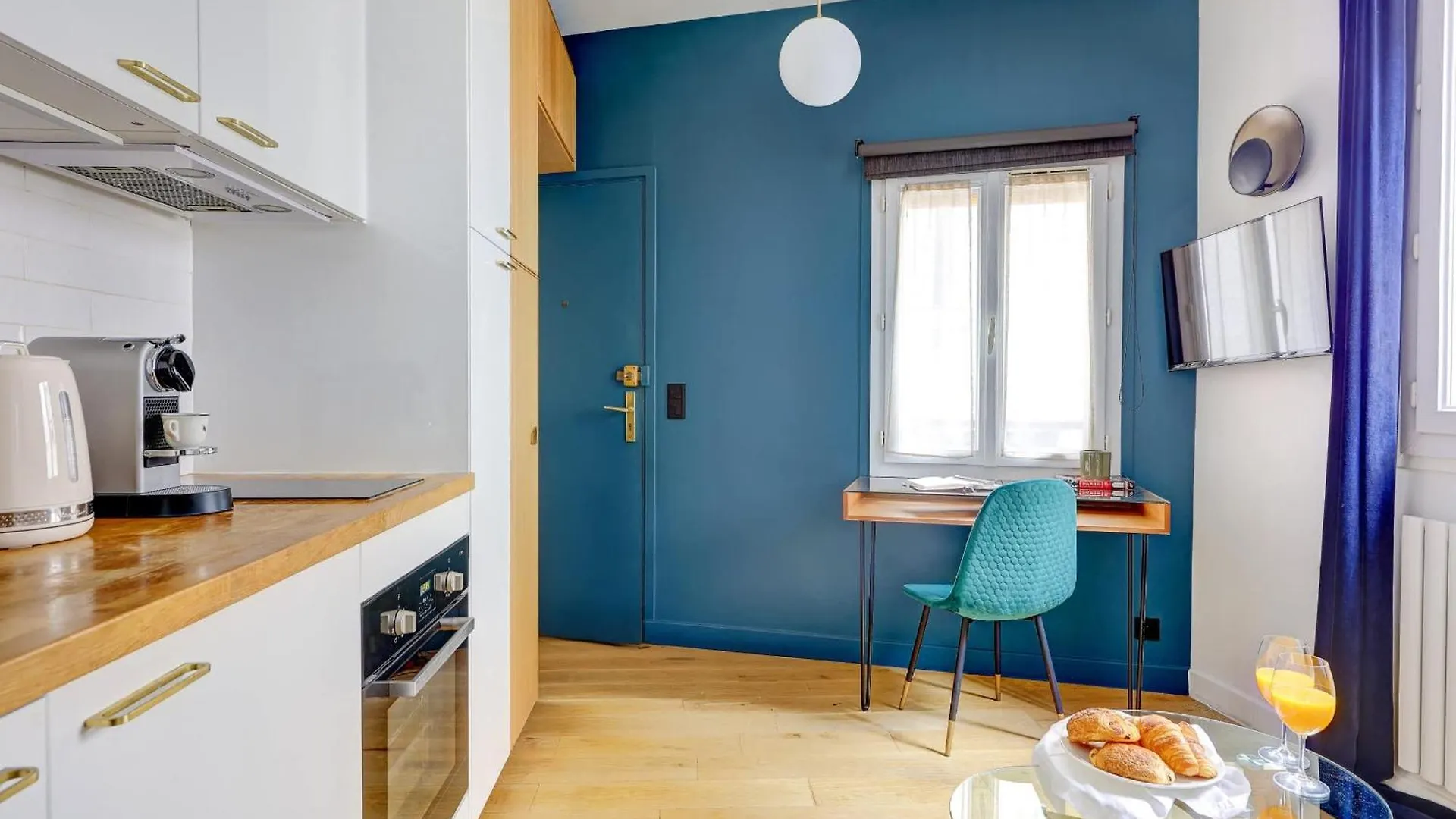Apartment Le Marais - Place Des Vosges Flat France